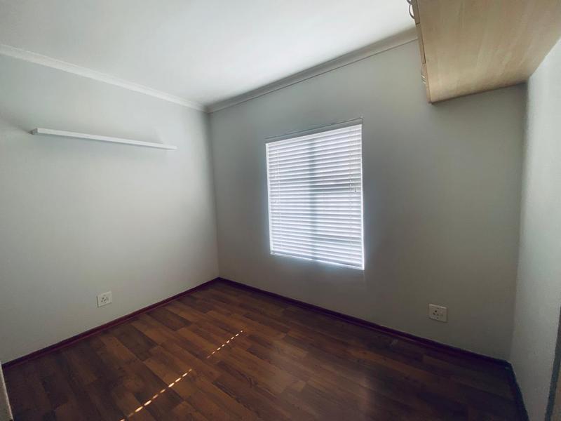 To Let 2 Bedroom Property for Rent in De La Haye Western Cape